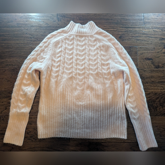 Calvin Klein Soft Light Pink Sweater Size Small - Picture 2 of 8